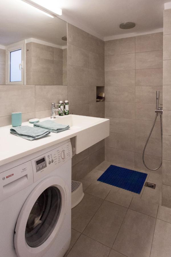 2 Bdrm Apt For Up To 6 Guests Next To Acropolis Museum Athens Luaran gambar