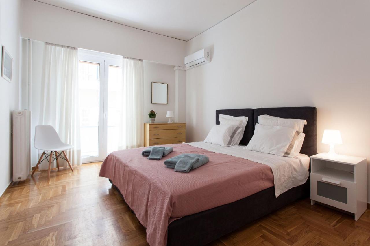 2 Bdrm Apt For Up To 6 Guests Next To Acropolis Museum Athens Luaran gambar