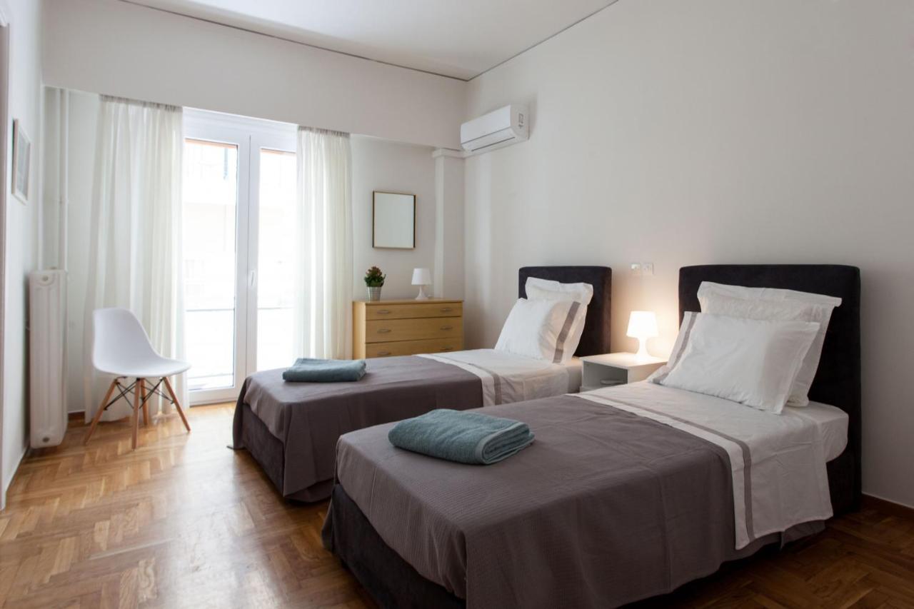 2 Bdrm Apt For Up To 6 Guests Next To Acropolis Museum Athens Luaran gambar