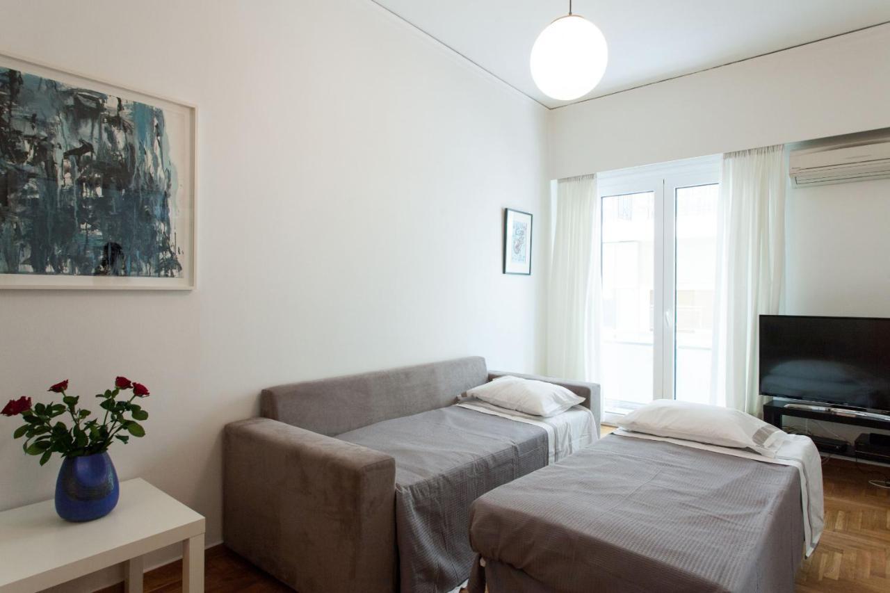 2 Bdrm Apt For Up To 6 Guests Next To Acropolis Museum Athens Luaran gambar